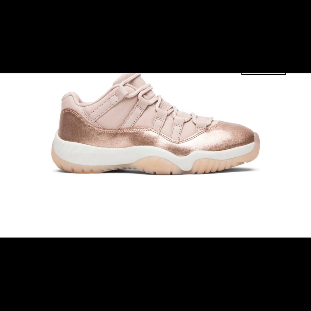 Rose gold Jordan 11 retro great condition